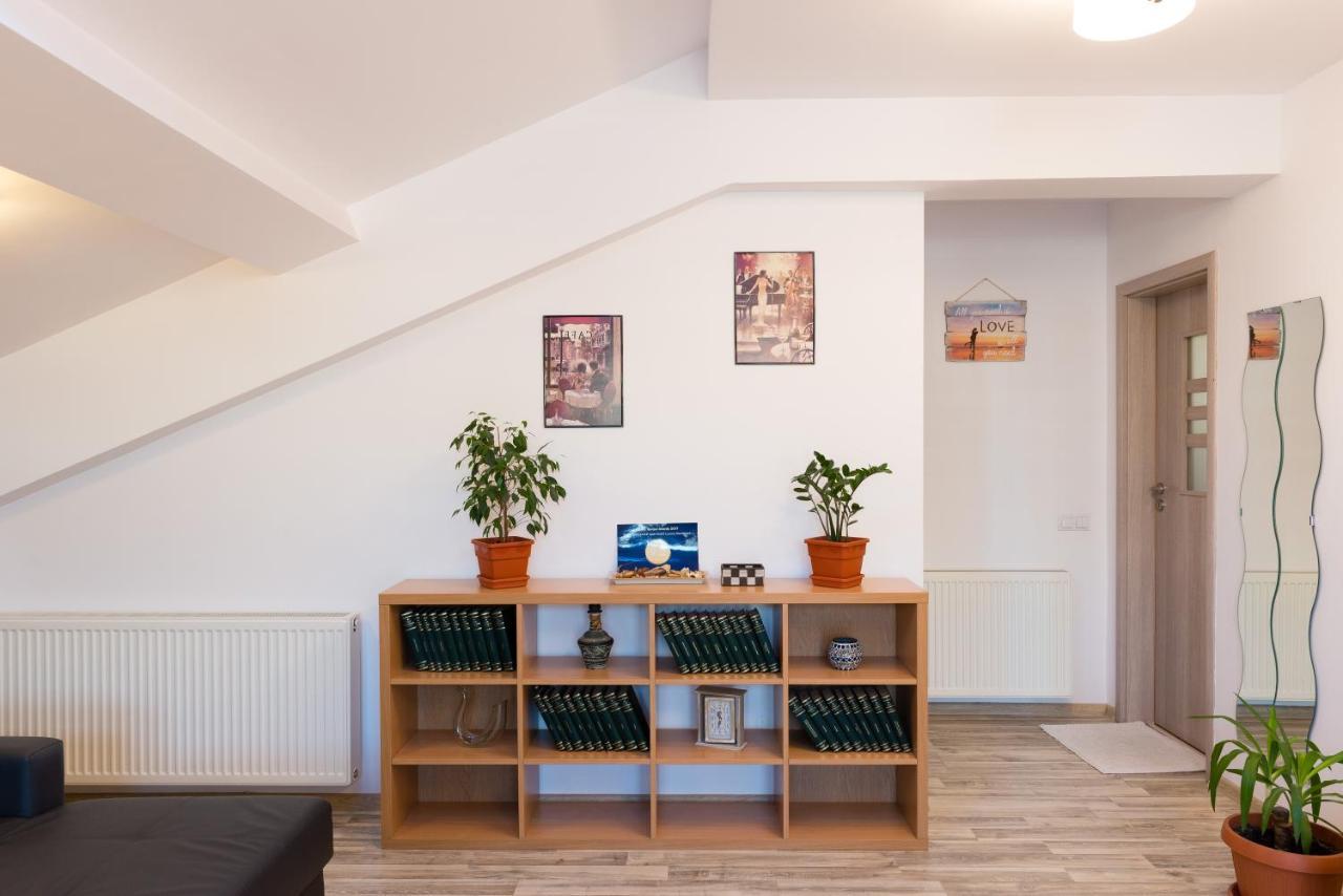 Romexpo Apartment Luxury - Aproape De Centru Si Parc Herastrau! บูคาเรสต์ ภายนอก รูปภาพ