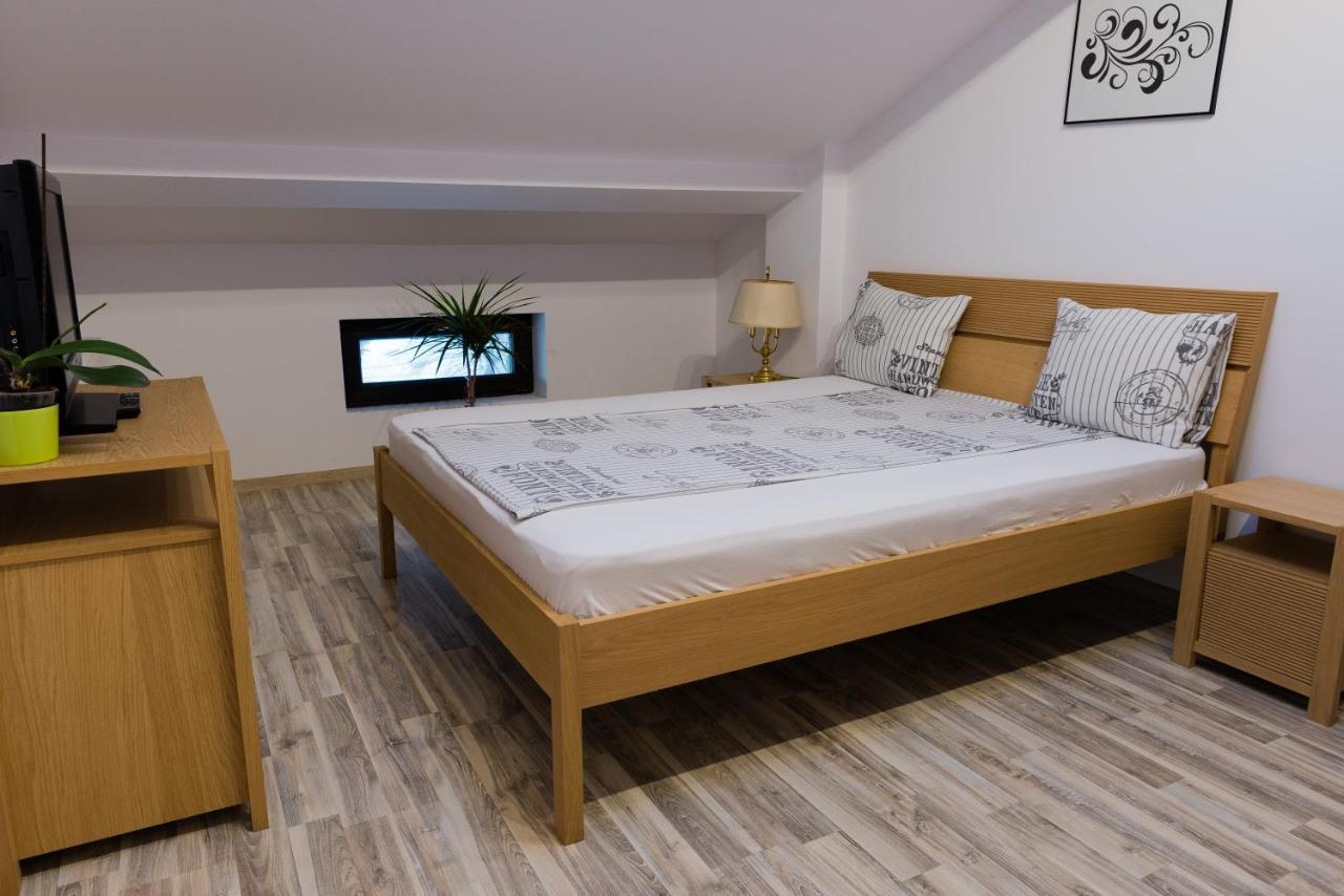 Romexpo Apartment Luxury - Aproape De Centru Si Parc Herastrau! บูคาเรสต์ ภายนอก รูปภาพ