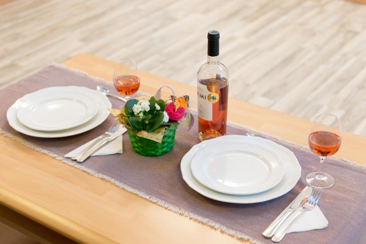 Romexpo Apartment Luxury - Aproape De Centru Si Parc Herastrau! บูคาเรสต์ ภายนอก รูปภาพ